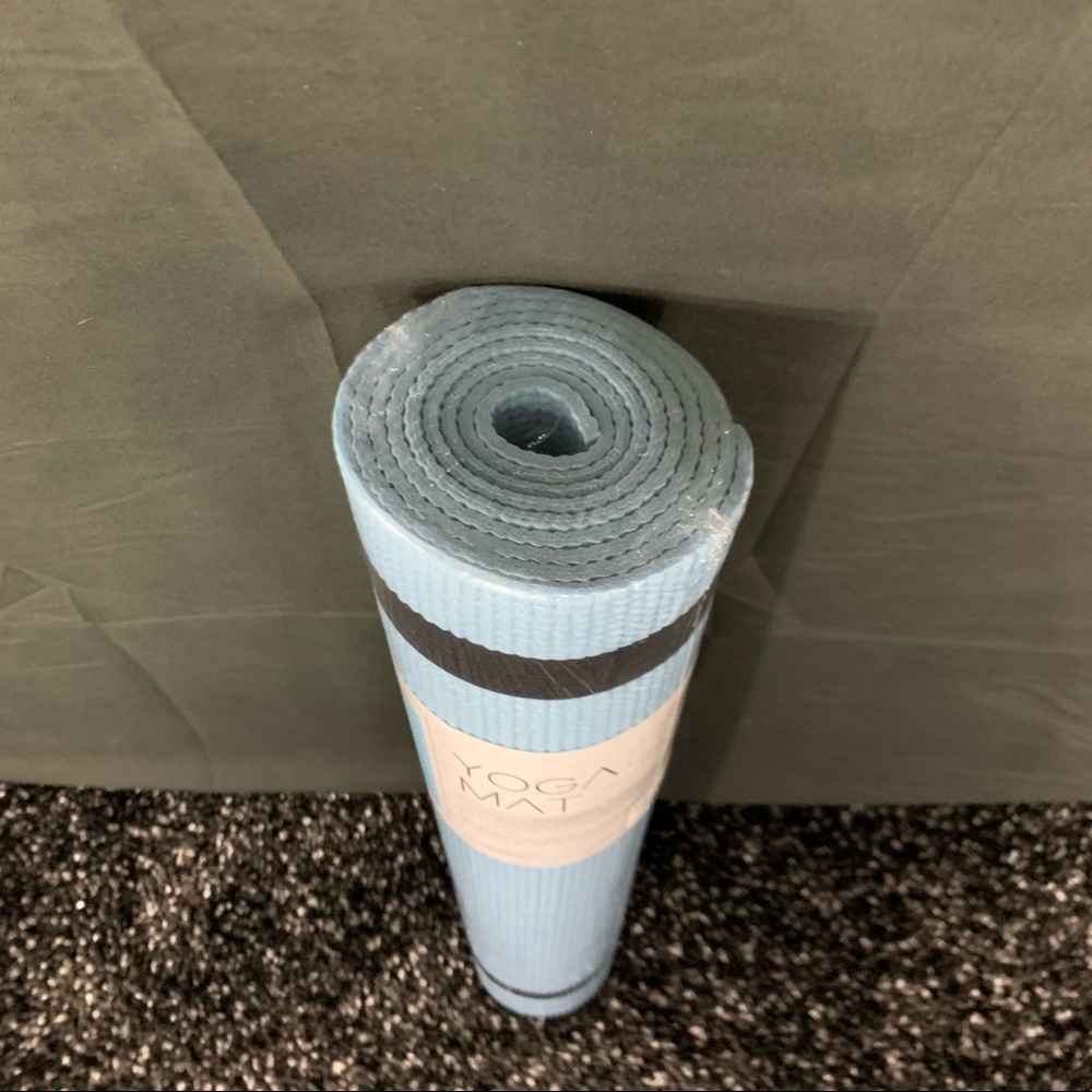 🌻NWT YOGA Mat with adjustable carrying strap - Picture 2 of 7